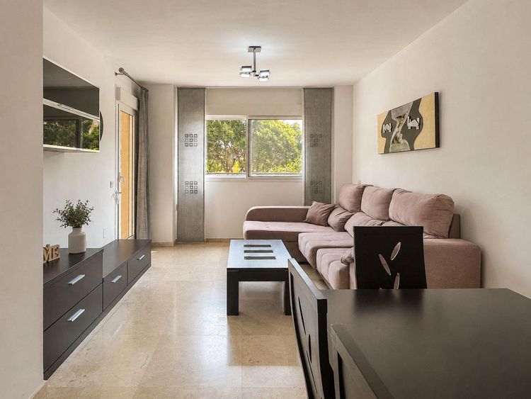Apartment | Resale in Torremolinos in Torremolinos Others, Torremolinos, Costa del Sol - Photo 2
