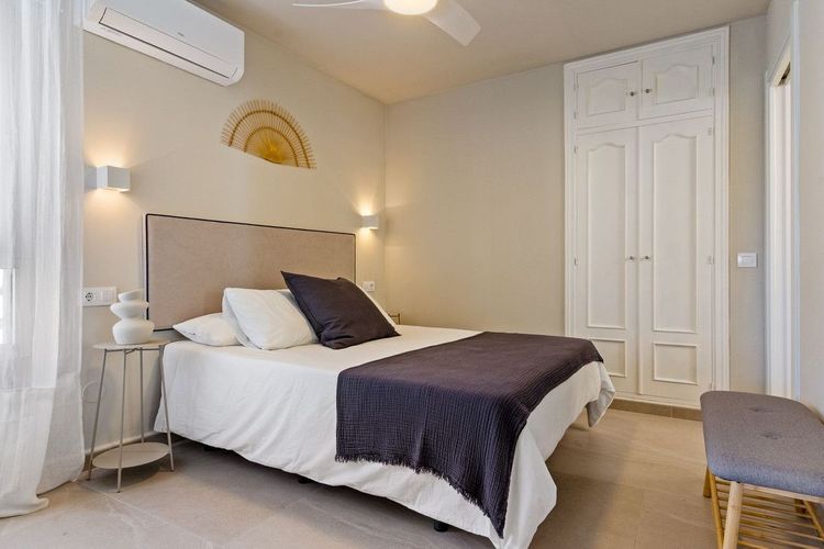 Apartment | Resale in Málaga Centro in Málaga Centro, Málaga City, Costa del Sol - Photo 3