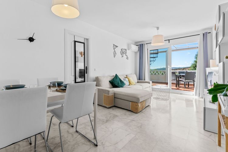 Penthouse | Resale in Doña Julia - Development photo 1