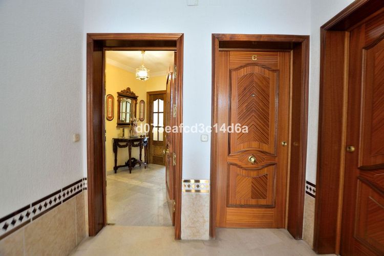 Apartment | Resale in Ronda in Ronda, Costa del Sol - Photo 2
