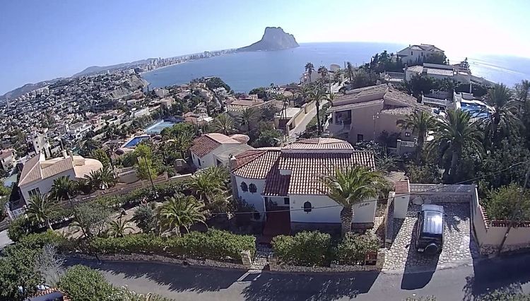 House | Resale in Calpe in Calpe, Costa Blanca - Photo 4