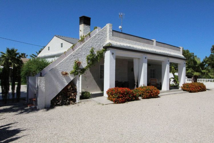 House | Resale in Elche in Elche, Costa Blanca - Photo 2
