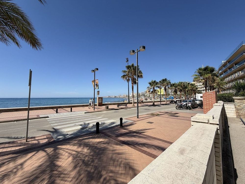 Apartment | Resale in Fuengirola in Fuengirola Others, Costa del Sol - Main property photo
