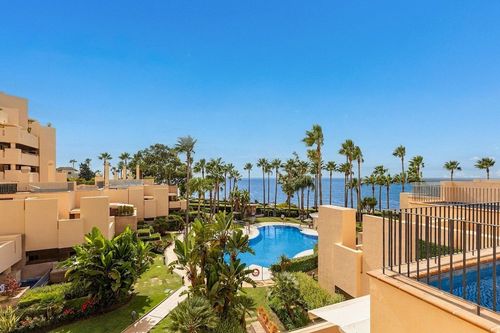 Penthouse | Resale in New Golden Mile — New Golden Mile, Costa del Sol
