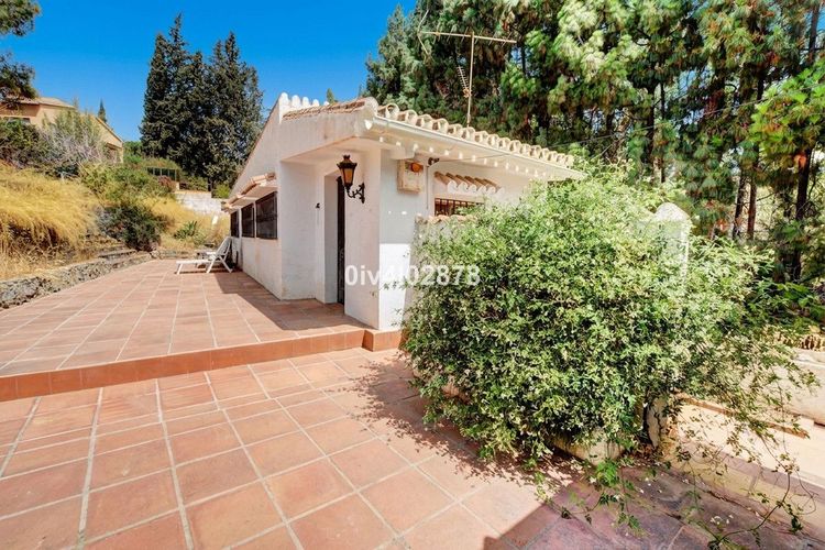 House | Resale in Málaga in Málaga, Málaga City Others, Costa del Sol - Photo 4