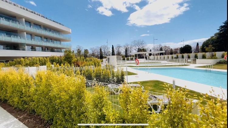 Apartment | Resale in San Pedro de Alcántara in San Pedro de Alcántara Others, San Pedro de Alcántara, Costa del Sol - Photo 2