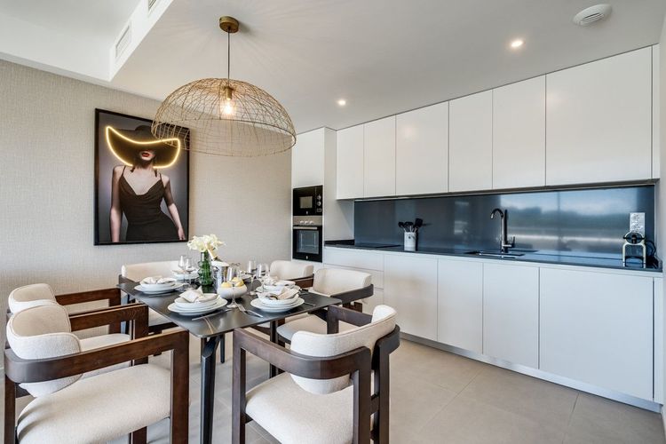 Apartment | Resale in Estepona in Estepona, Costa del Sol - Photo 3
