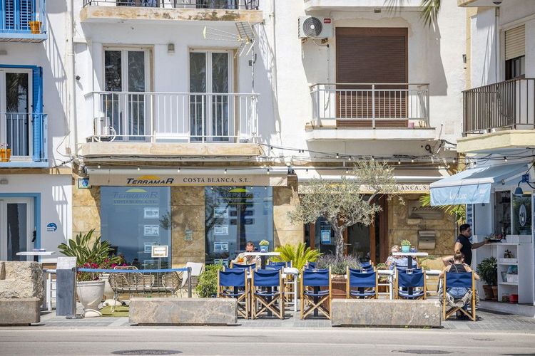 Apartment | Resale in Javea in Javea, Costa Blanca - Photo 3
