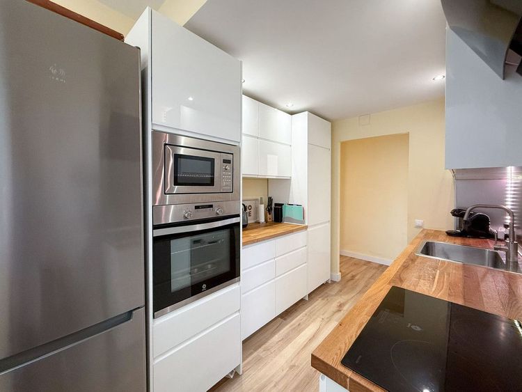 Apartment | Resale in Arroyo de la Miel in Arroyo de la Miel, Costa del Sol - Photo 4