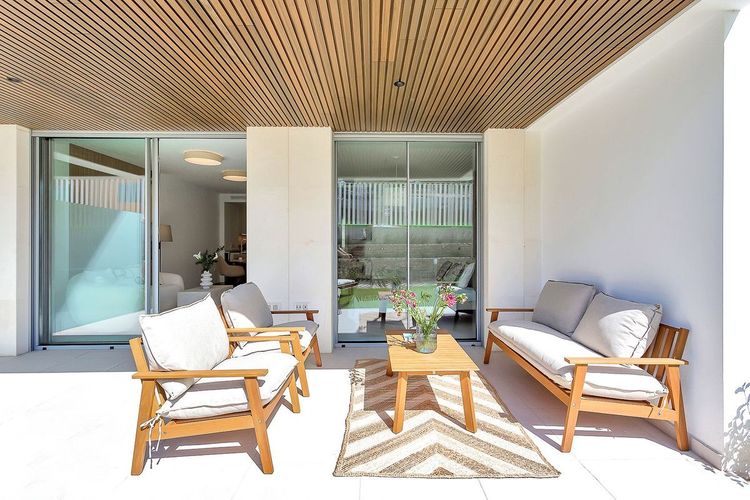 Apartment | Resale in Elviria in Elviria, Costa del Sol - Photo 3