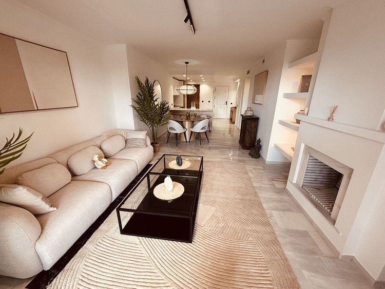 Apartment | Resale in Calahonda - Development photo 1