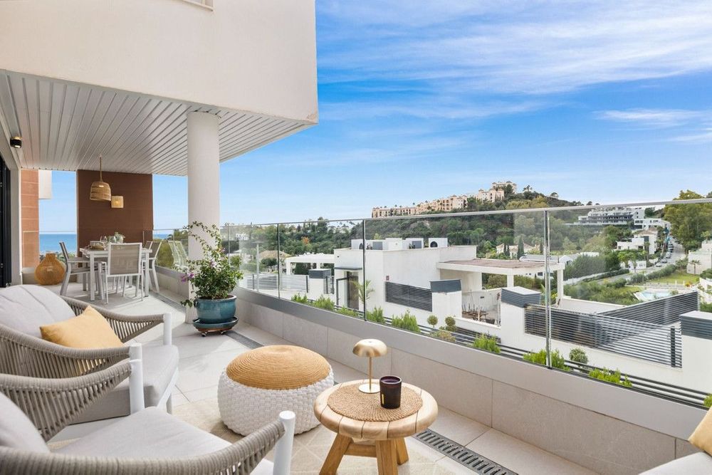 Apartment | Resale in Benahavís in Benahavís Others, Costa del Sol - Main property photo