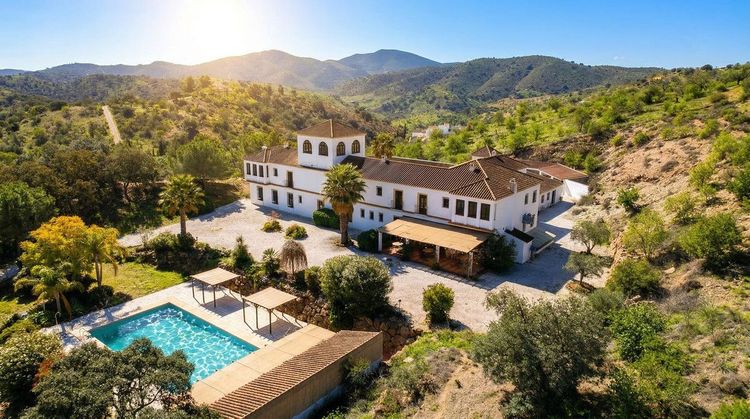 House | Resale in Almogía - Development photo 1