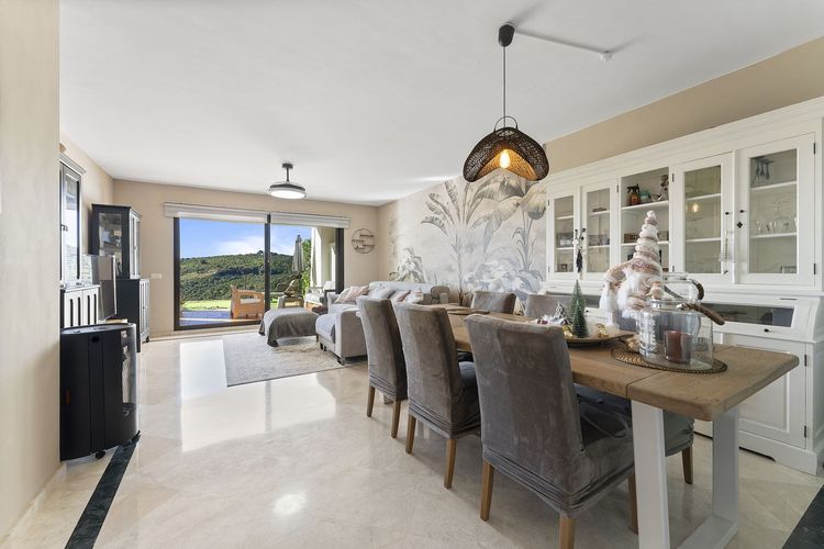 Apartment | Resale in Casares in Casares Others, Costa del Sol - Photo 3