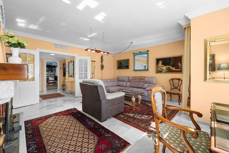 Apartment | Resale in Mijas in Mijas Others, Costa del Sol - Photo 4