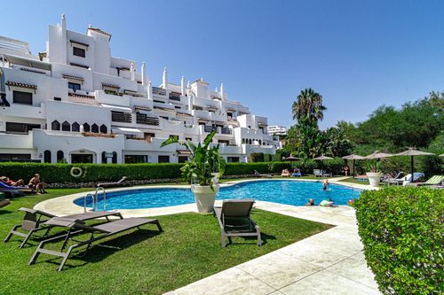 Apartment | Resale in Selwo — Selwo, Costa del Sol