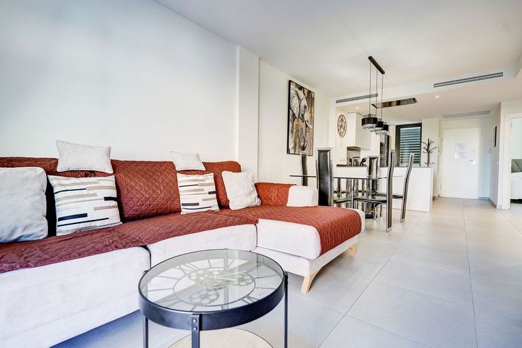 Apartment | Resale in La Cala de Mijas in La Cala de Mijas, Costa del Sol - Photo 2