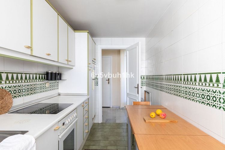 Apartment | Resale in Fuengirola in Fuengirola Others, Costa del Sol - Photo 3