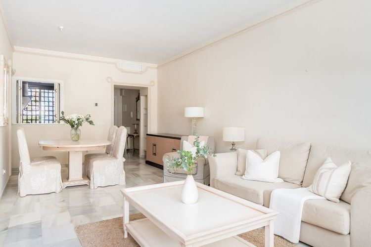 Apartment | Resale in La Cala de Mijas in La Cala de Mijas, Costa del Sol - Photo 3