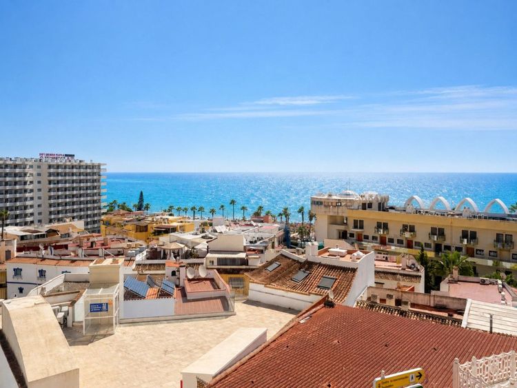 Apartment | Resale in Torremolinos in Torremolinos Others, Torremolinos, Costa del Sol - Photo 4