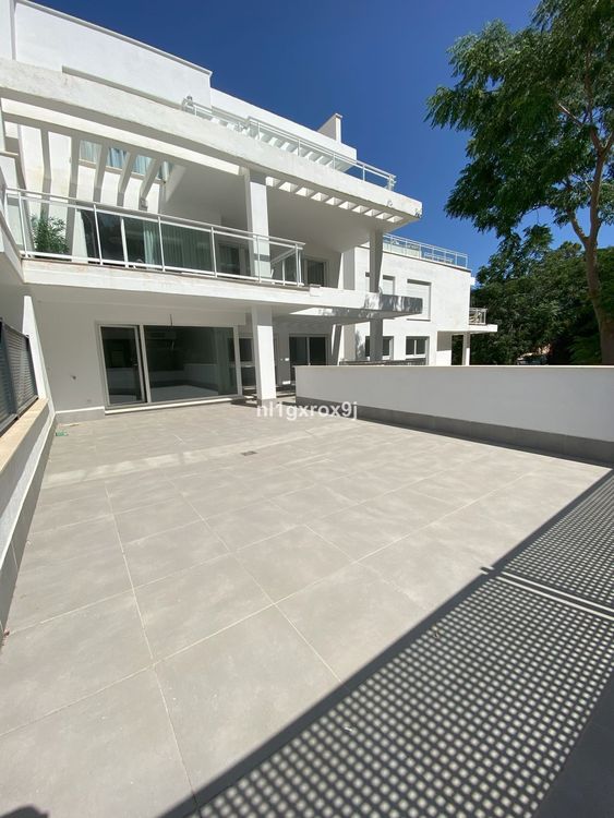 Apartment | Resale in Benahavís - Development photo 1