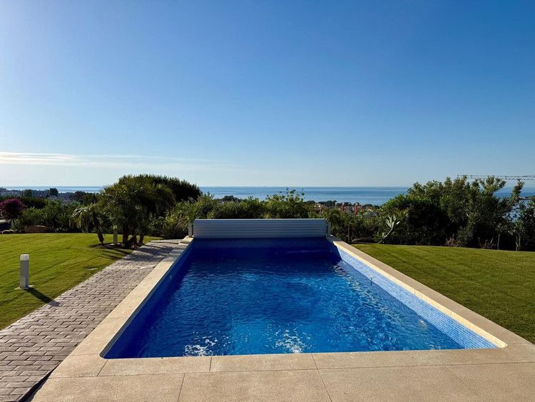 House | Resale in Manilva in Manilva Others, Costa del Sol - Photo 2