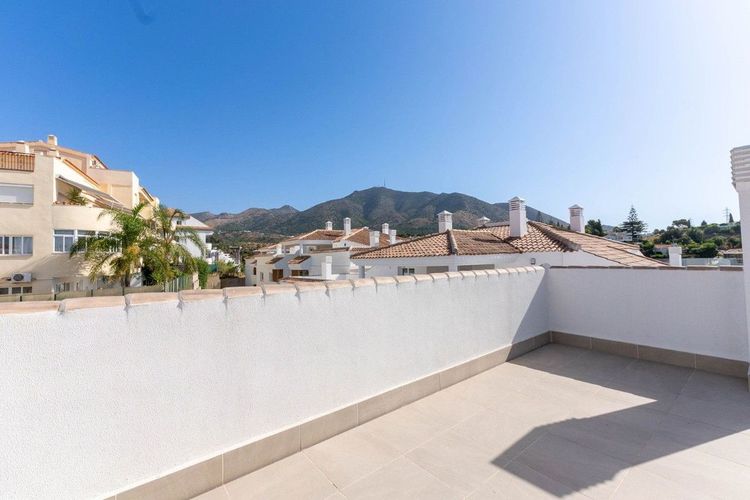 Penthouse | Resale in Torreblanca in Torreblanca, Costa del Sol - Photo 2