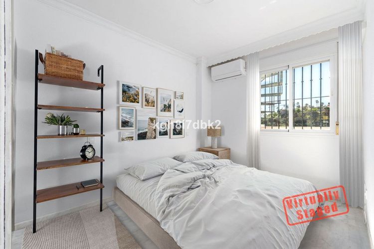 Penthouse | Resale in Benalmadena Costa in Benalmadena Costa, Costa del Sol - Photo 5