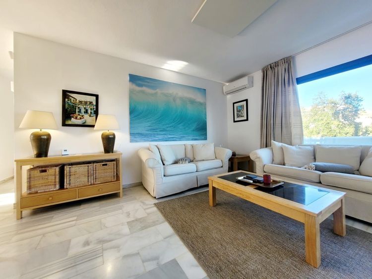 listing card gallery
