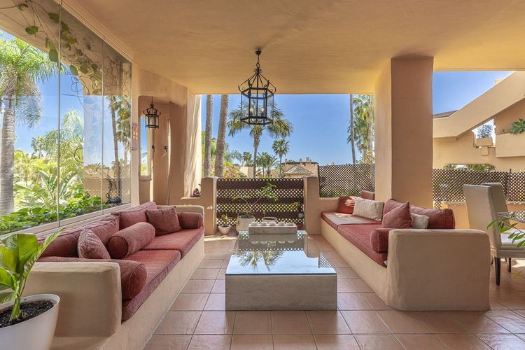 Apartment | Resale in Marbella in Marbella Others, Costa del Sol - Photo 4