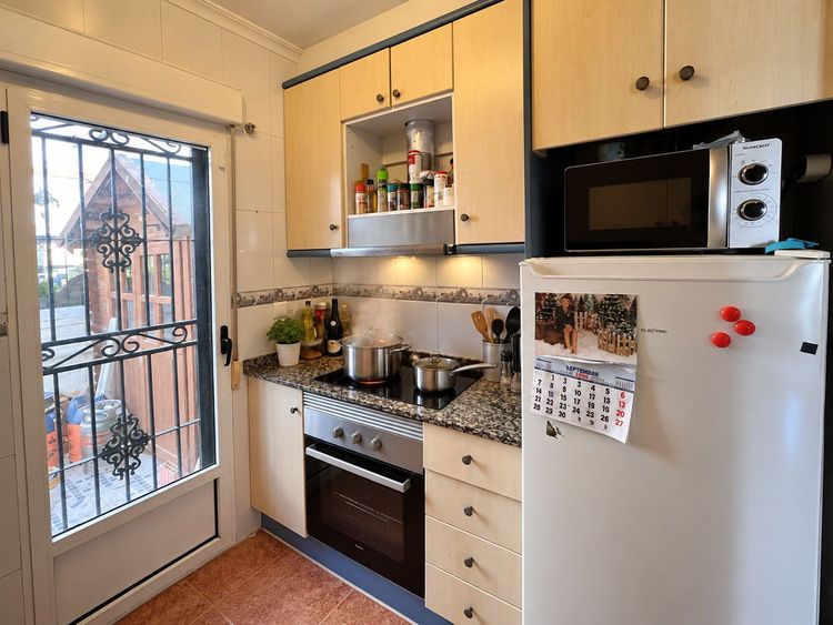 House | Resale in Entre Naranjos in Entre Naranjos, Costa Blanca - Photo 4