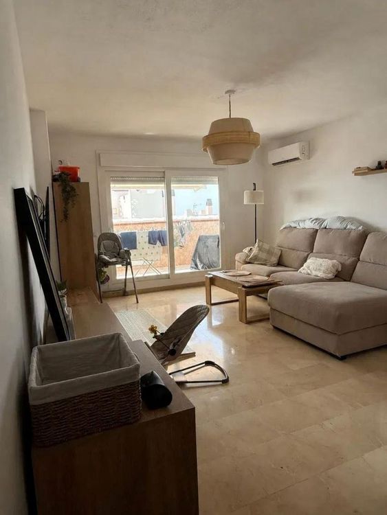 Apartment | Resale in Arroyo de la Miel in Arroyo de la Miel, Costa del Sol - Photo 3