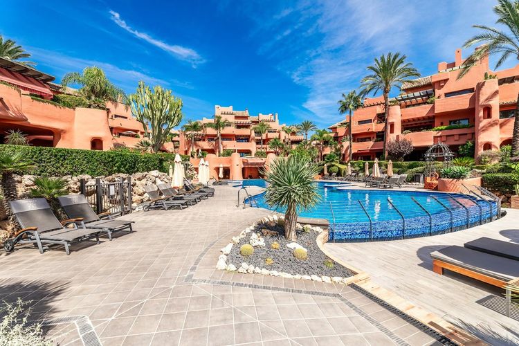 Apartment | Resale in Estepona - Development photo 1