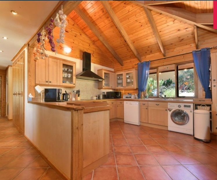 House | Resale in Monda in Monda, Costa del Sol - Photo 5