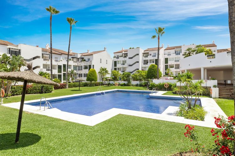 Apartment | Resale in Cancelada in Cancelada, Costa del Sol - Photo 3
