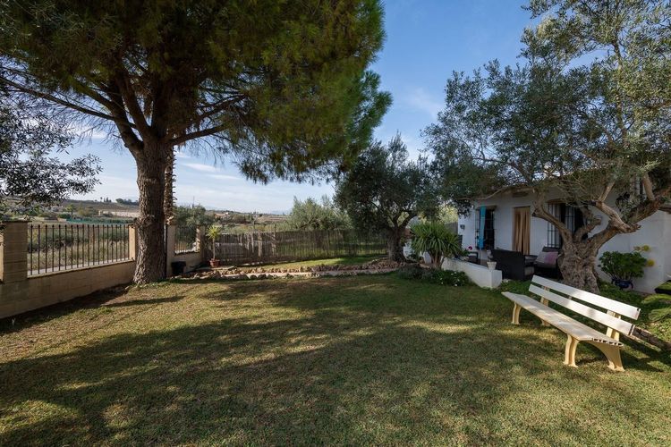 House | Resale in Alhaurín el Grande in Alhaurín el Grande, Costa del Sol - Photo 5