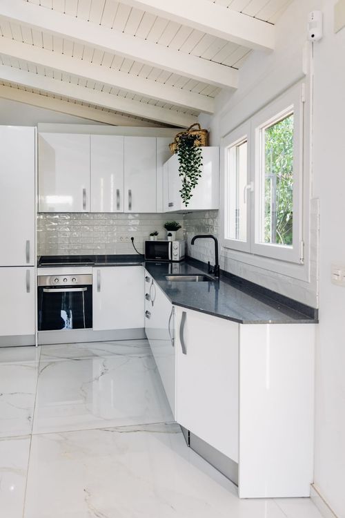 Apartment | Resale in Benalmadena in Puerto Marina, Costa del Sol - Photo 4