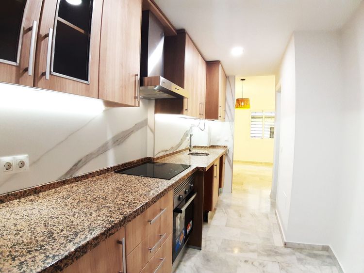 Apartment | Resale in Las Lagunas in Las Lagunas, Costa del Sol - Photo 2