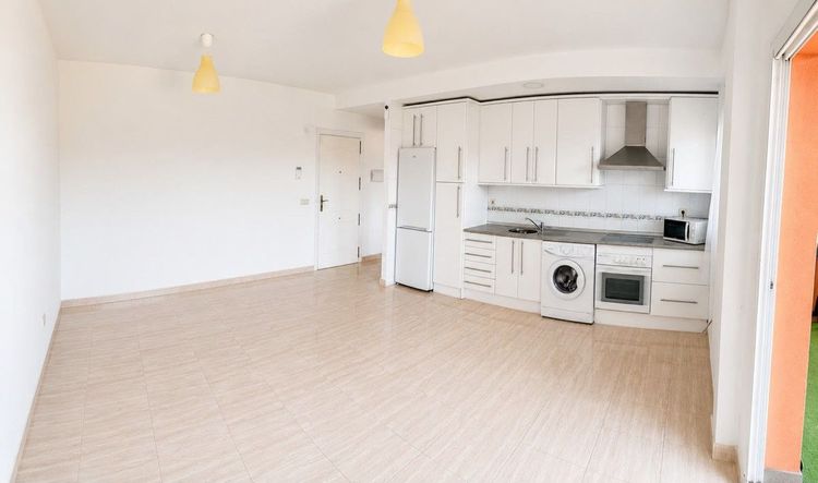 Apartment | Resale in San Luis de Sabinillas in San Luis de Sabinillas, Costa del Sol - Photo 5