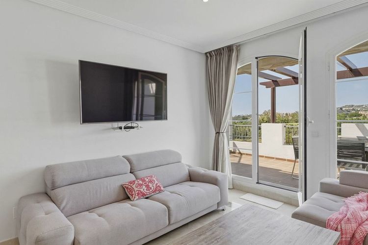 Penthouse | Resale in Los Arqueros in Los Arqueros, Costa del Sol - Photo 4