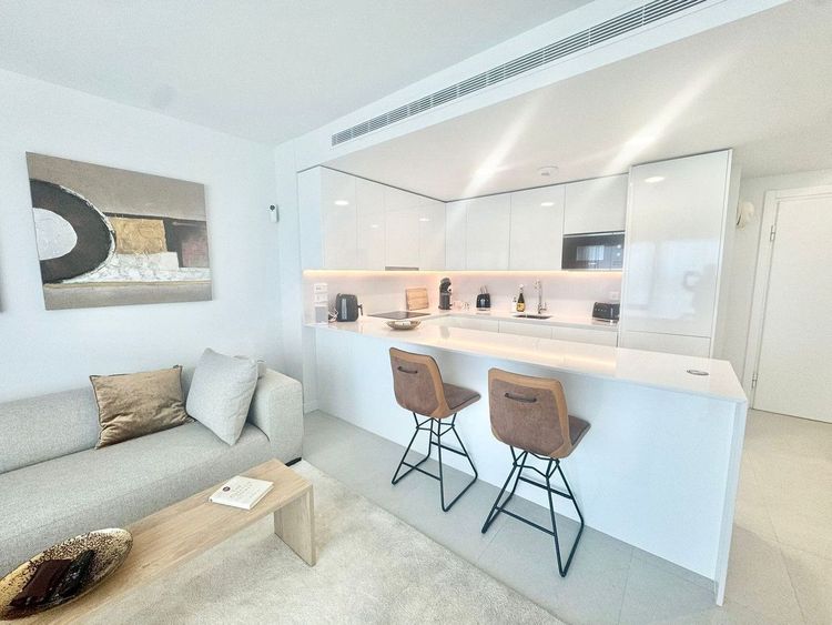 Apartment | Resale in Calanova Golf in Calanova Golf, Costa del Sol - Photo 4