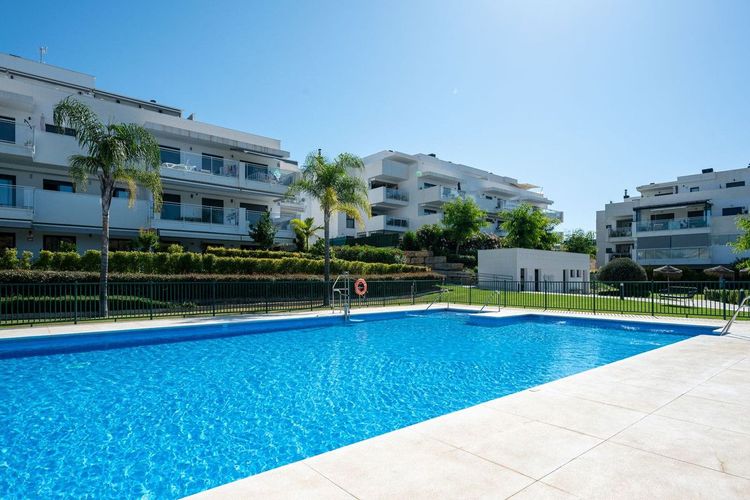 Apartment | Resale in La Cala de Mijas in La Cala de Mijas, Costa del Sol - Photo 2