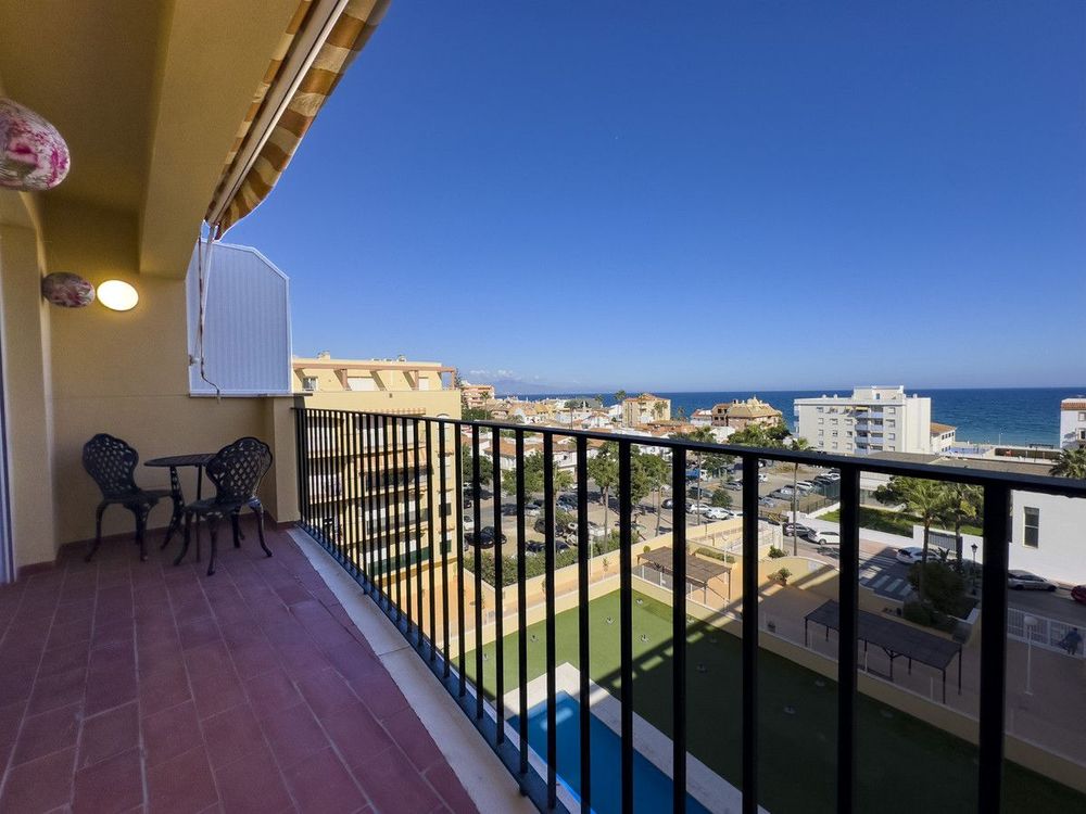 Apartment | Resale in San Luis de Sabinillas in San Luis de Sabinillas, Costa del Sol - Main property photo