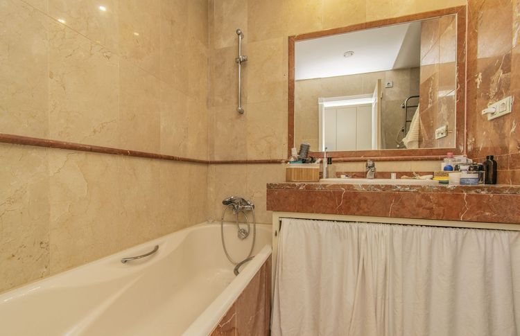 Apartment | Resale in Hacienda del Sol in Hacienda del Sol, Costa del Sol - Photo 5