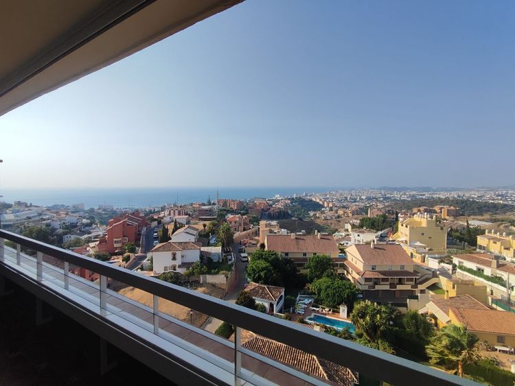 Apartment | Resale in Torreblanca in Torreblanca, Costa del Sol - Photo 5