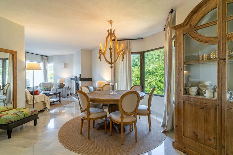 Apartment | Resale in Calahonda - Development photo 1