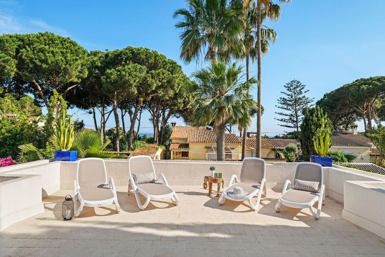 House | Resale in Marbella in Marbella Others, Costa del Sol - Photo 5