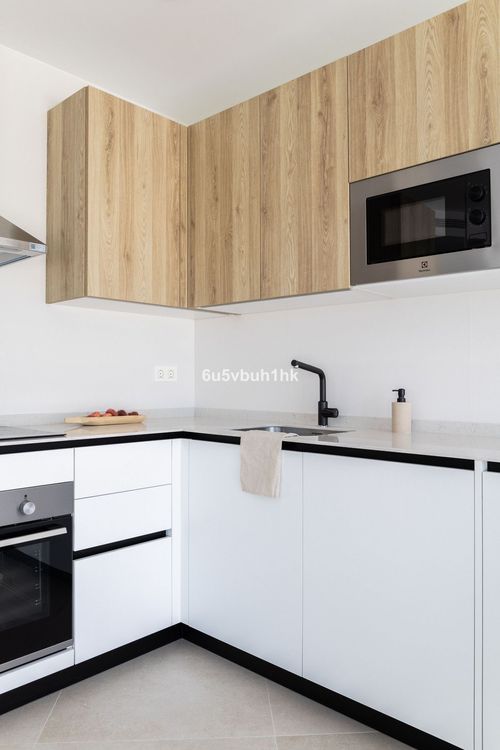 Apartment | Resale in Nerja in Nerja, Costa del Sol - Photo 5