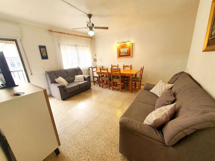 Apartment | Resale in Fuengirola in Fuengirola Others, Costa del Sol - Photo 2