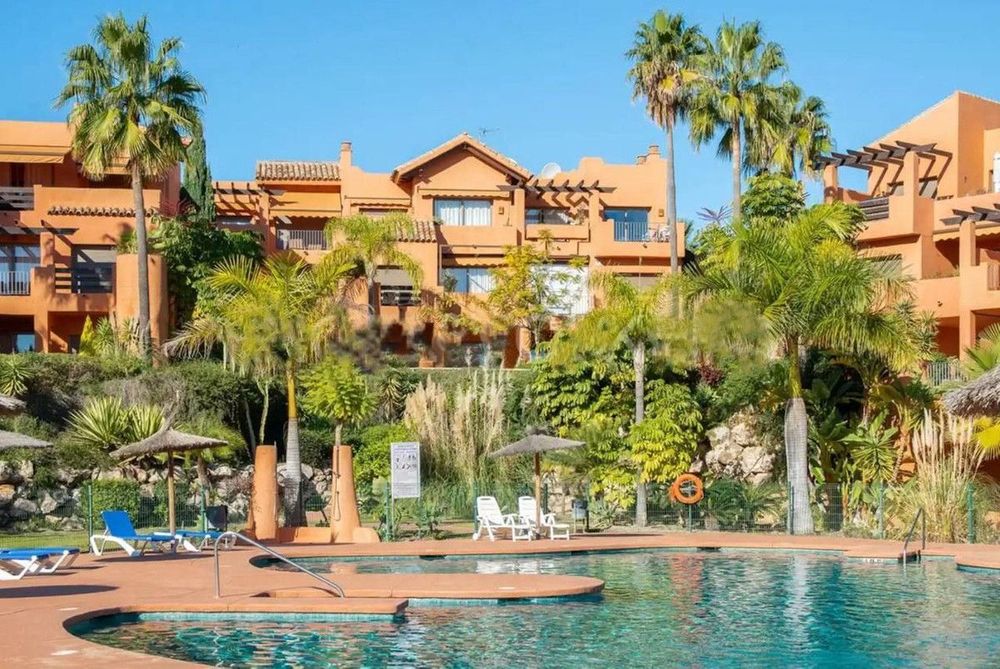Penthouse | Resale in New Golden Mile in New Golden Mile, Costa del Sol - Main property photo